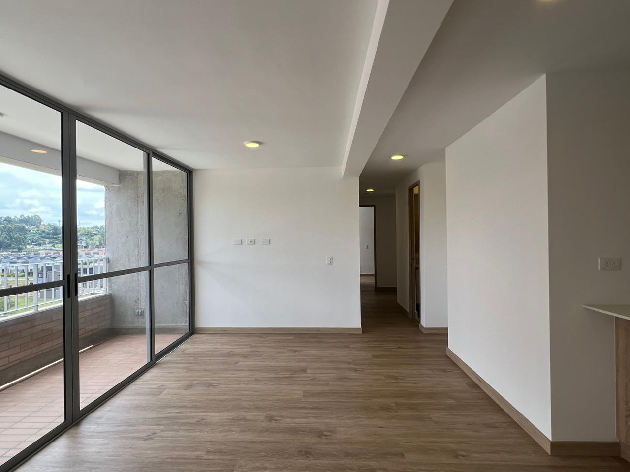 Apartamento en arriendo en Llano Grande, Rionegro · foto 2 de 13