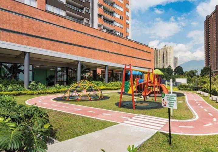 Apartamento de 3 alcobas en venta en Suramerica, Itagüí, 97 m² · foto 12 de 24