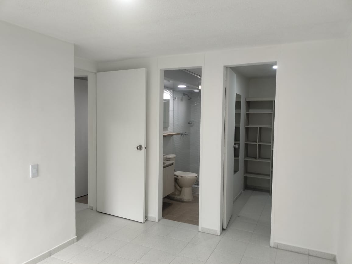 Apartamento en arriendo en El Poblado, Medellín · foto 7 de 16