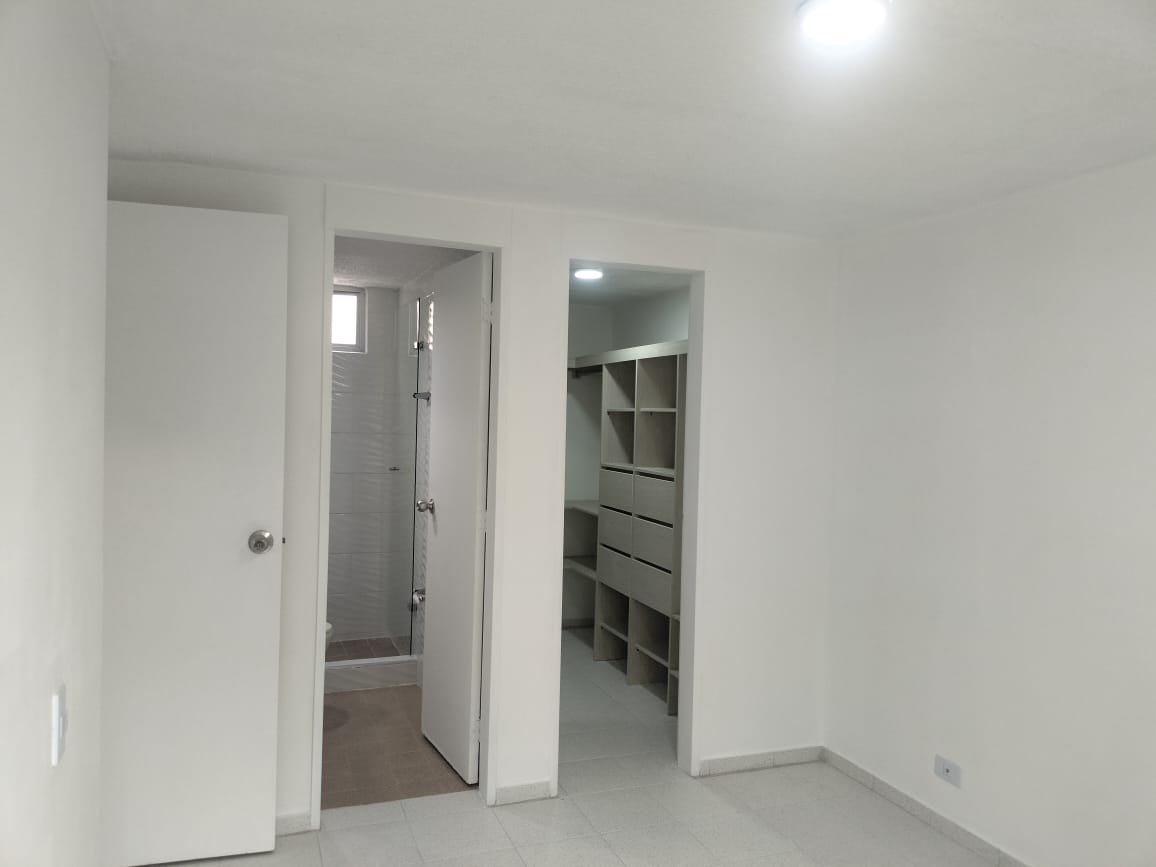 Apartamento en arriendo en El Poblado, Medellín · foto 10 de 16