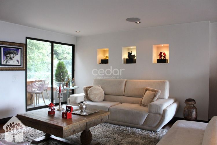 Apartamento de 4 alcobas en venta en El Refugio I, Bogotá, 430 m² · foto 8 de 24