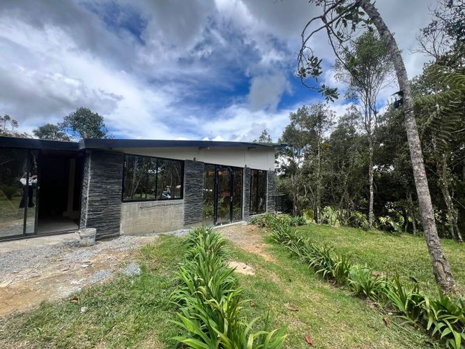 Finca en venta en Piedras Blancas, Guarne, 250 m² · foto 18 de 23