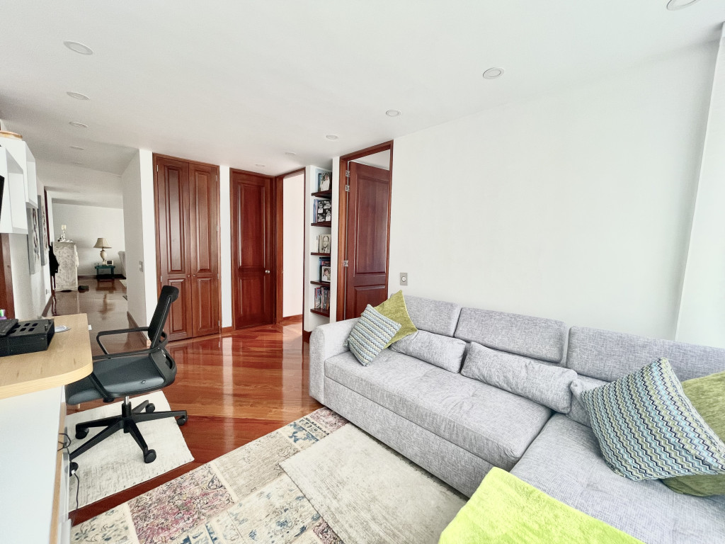 Apartamento en venta en Bosques Del Marques, Bogotá · foto 8 de 20