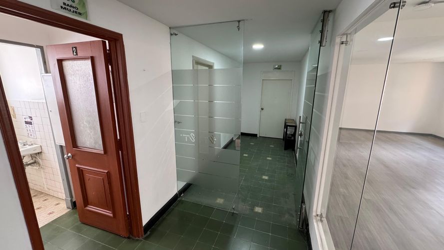 Oficina en arriendo en Centro, Bucaramanga, 140 m² · foto 8 de 20