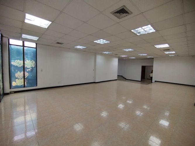 Local en arriendo en Avenida 30 De Agosto, Pereira, 652 m² · foto 8 de 19