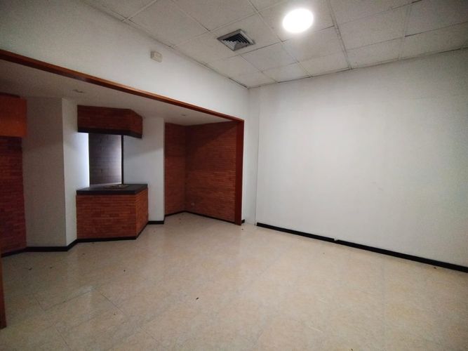 Local en arriendo en Avenida 30 De Agosto, Pereira, 652 m² · foto 18 de 19