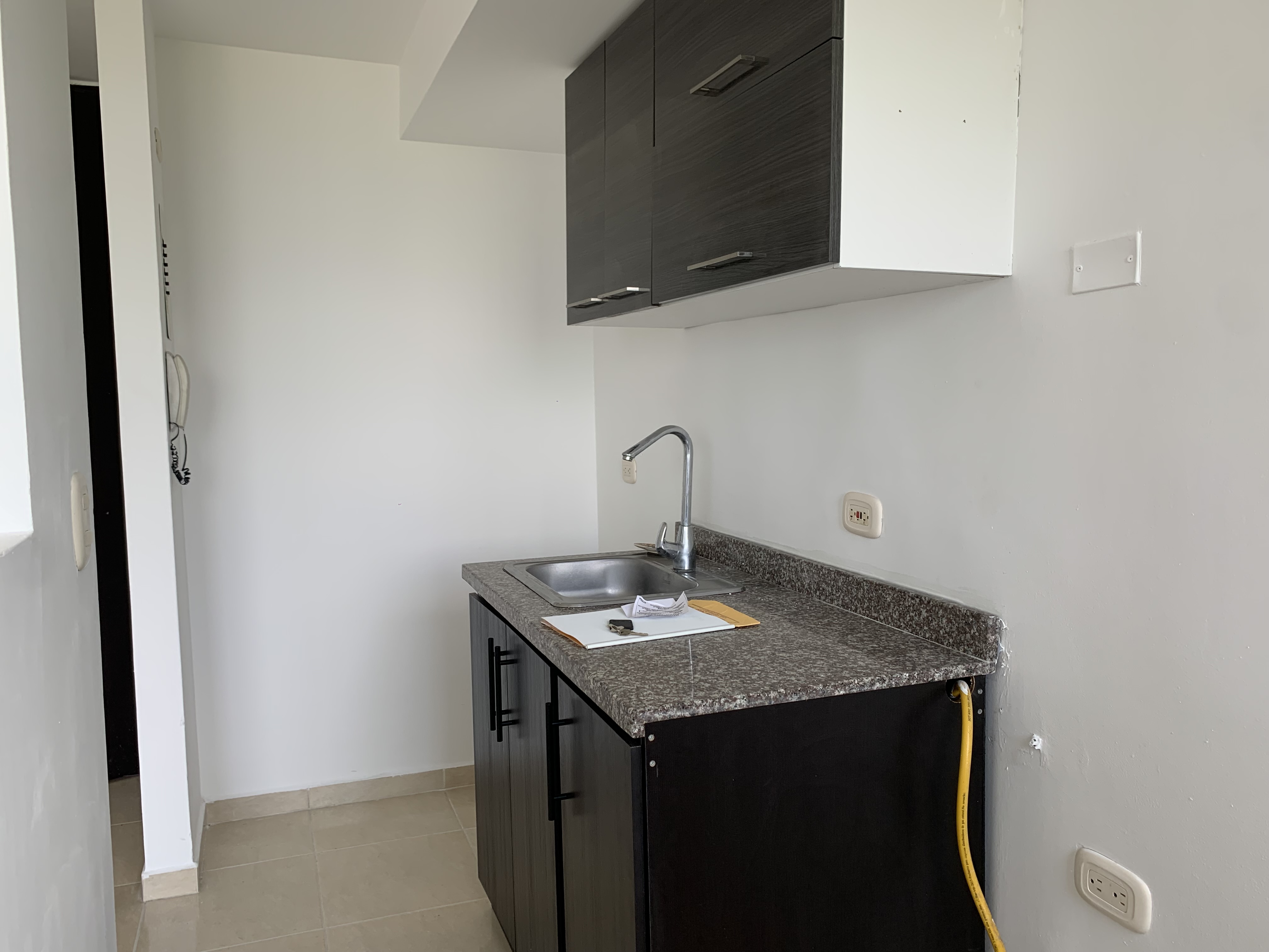 Apartamento en venta en Marco Fidel Suarez, Armenia · foto 2 de 17