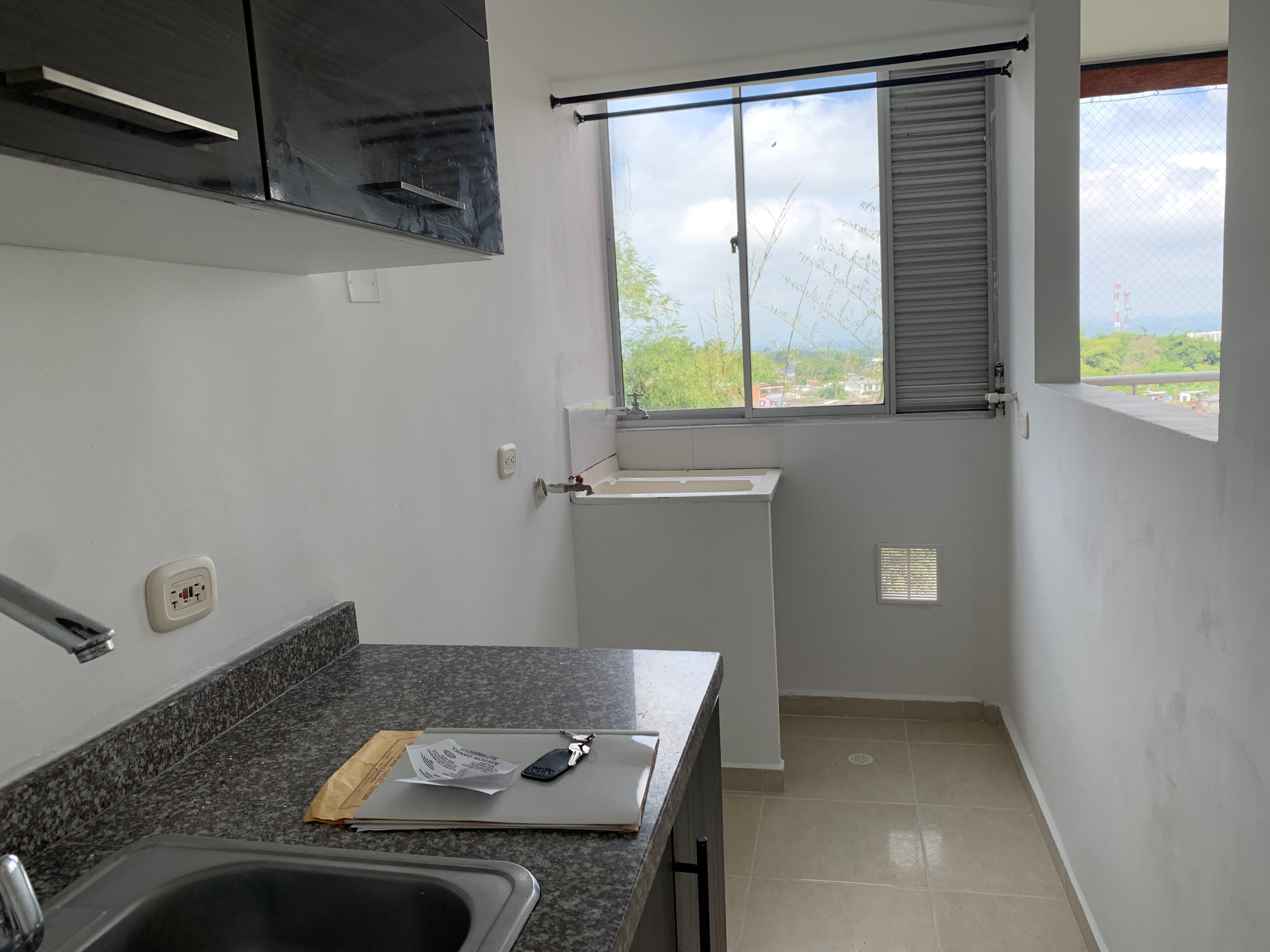 Apartamento en venta en Marco Fidel Suarez, Armenia · foto 4 de 17