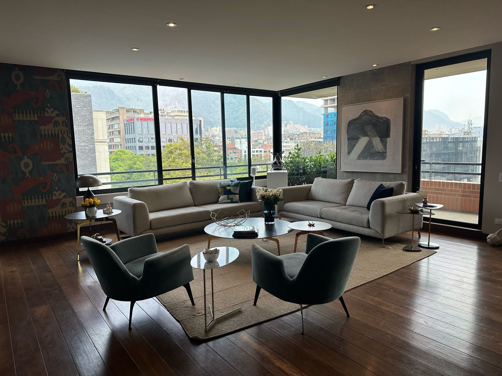 Apartamento en venta en El Chico, Bogotá · foto 3 de 24