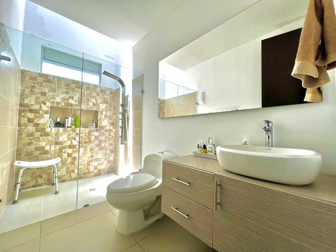 Casa de 5 alcobas en venta en Cerritos, Pereira, 220 m² · foto 12 de 20