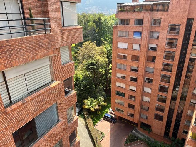 Apartamento de 4 alcobas en venta en La Calleja, Bogotá, 450 m² · foto 6 de 24