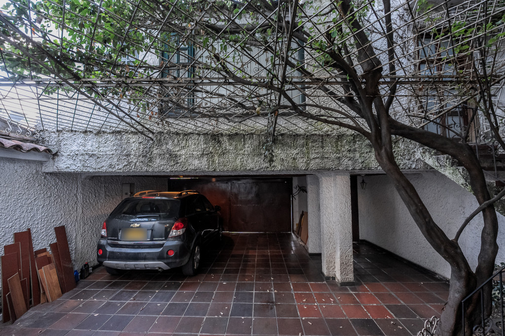 Casa en venta en Santa Paula, Bogotá · foto 2 de 24
