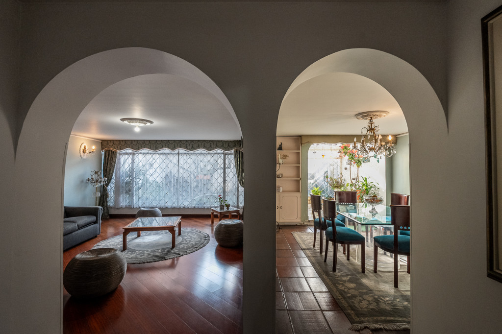 Casa en venta en Santa Paula, Bogotá · foto 7 de 24