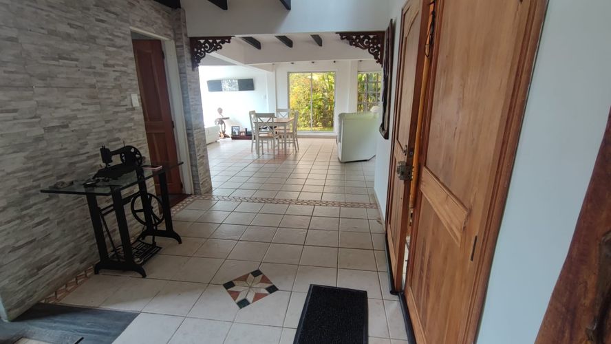 Casa de 3 alcobas en venta en El Arenillo Parte, Manizales, 250 m² · foto 6 de 24