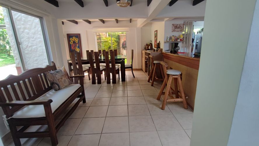Casa de 3 alcobas en venta en El Arenillo Parte, Manizales, 250 m² · foto 3 de 24