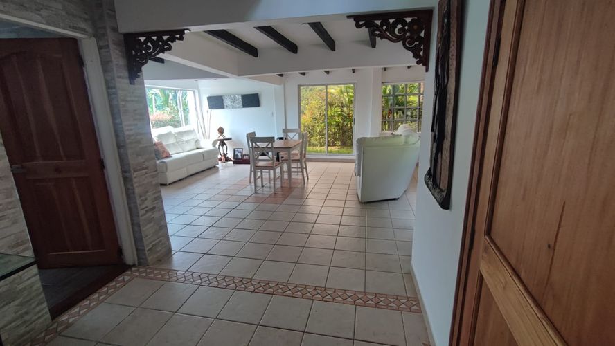 Casa de 3 alcobas en venta en El Arenillo Parte, Manizales, 250 m² · foto 1 de 24