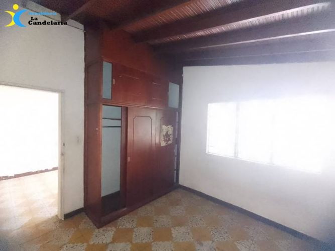 Casa de 4 alcobas en venta en Campo Valdes No.1, Medellín, 90 m² · foto 3 de 10