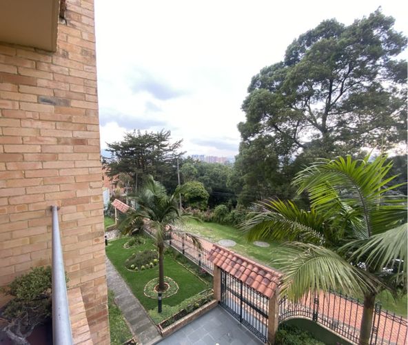 Apartamento de 3 alcobas en venta en Club De Los Lagartos, Bogotá, 167 m² · foto 3 de 24