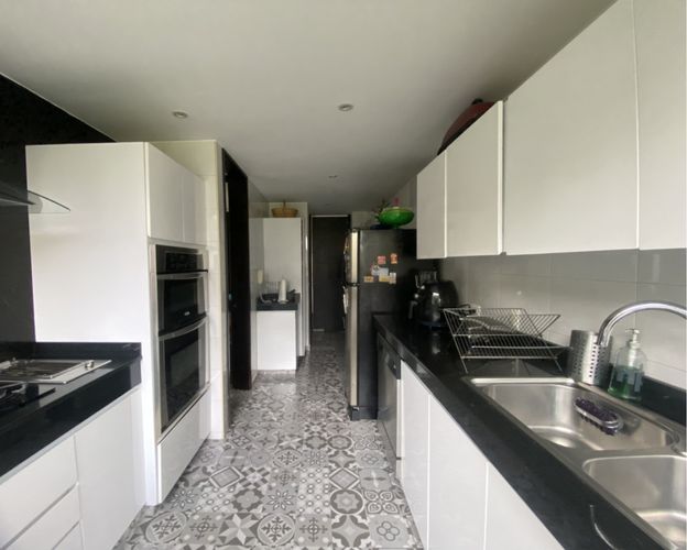 Apartamento de 3 alcobas en venta en Club De Los Lagartos, Bogotá, 167 m² · foto 11 de 24