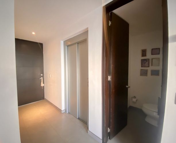 Apartamento de 3 alcobas en venta en Club De Los Lagartos, Bogotá, 167 m² · foto 23 de 24