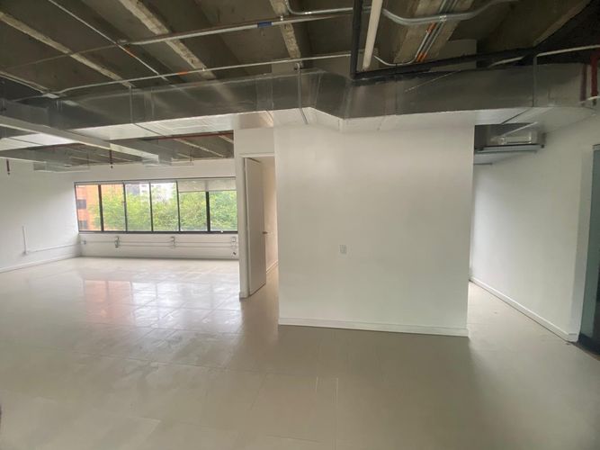 Oficina en arriendo en El Poblado, Medellín, 115 m² · foto 3 de 20