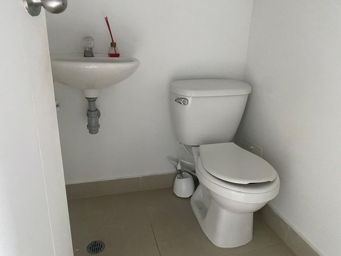 Oficina en arriendo en El Poblado, Medellín, 115 m² · foto 19 de 20