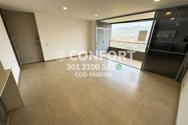 Apartamento de 3 alcobas en arriendo en Los Balsos, Medellín, 123 m² · foto 2 de 24
