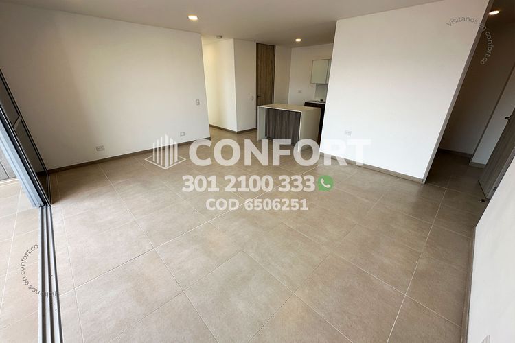 Apartamento de 3 alcobas en arriendo en Los Balsos, Medellín, 123 m² · foto 3 de 24