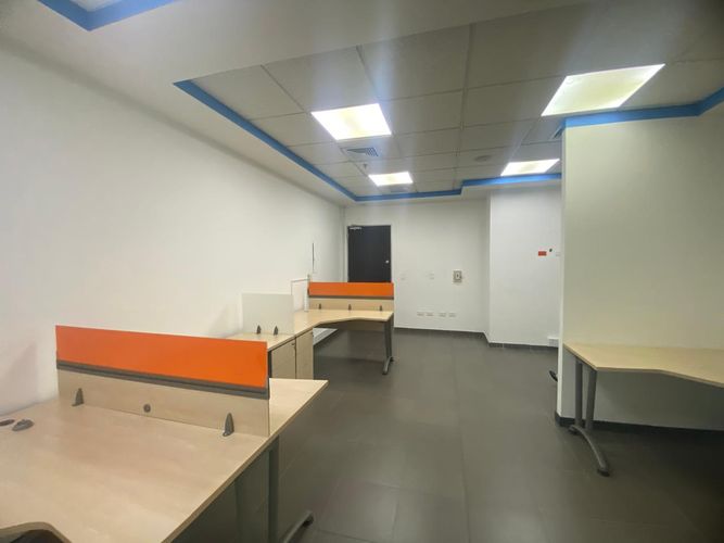 Oficina en arriendo en El Poblado, Medellín, 50 m² · foto 6 de 18