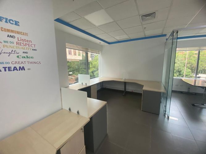 Oficina en arriendo en El Poblado, Medellín, 50 m² · foto 10 de 18