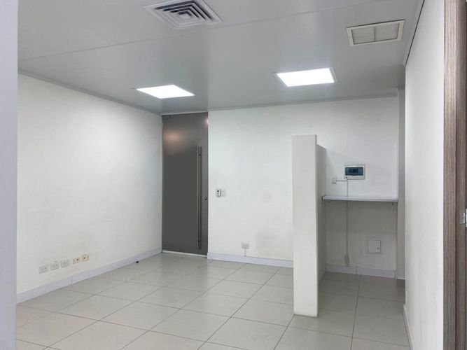 Oficina en arriendo en Aliadas Del Sur, Sabaneta, 50 m² · foto 7 de 9