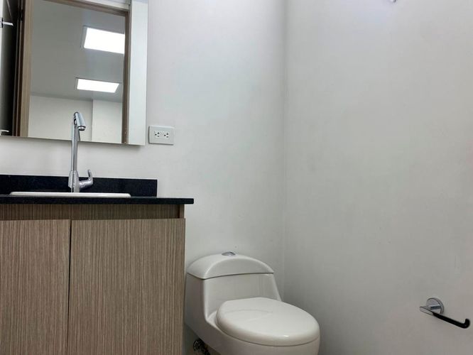 Oficina en arriendo en Aliadas Del Sur, Sabaneta, 50 m² · foto 9 de 9