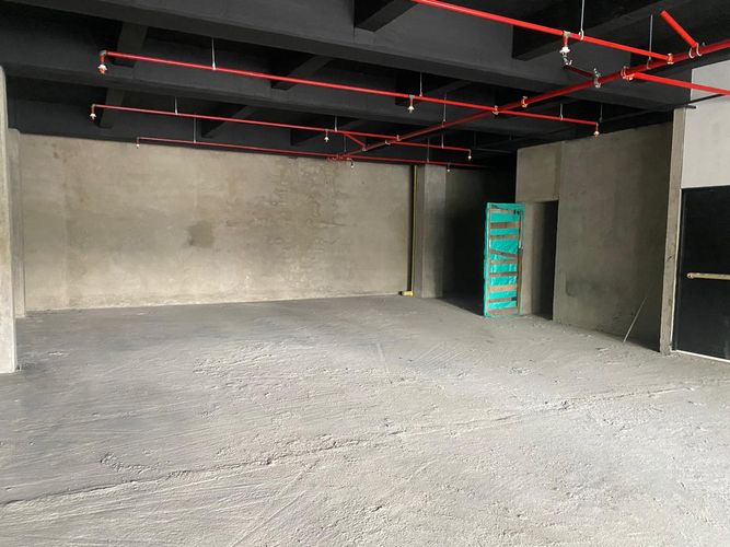 Local en venta en El Poblado, Medellín, 1200 m² · foto 16 de 18