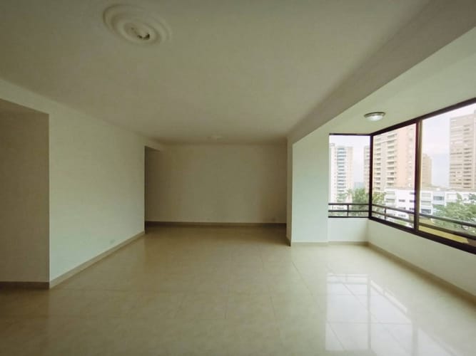 Apartamento de 3 alcobas en venta en Astorga, Medellín, 145 m² · foto 4 de 24