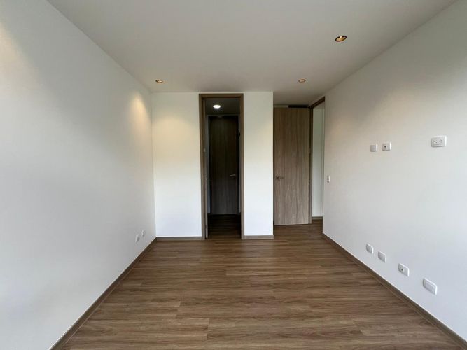 Apartamento de 2 alcobas en arriendo en Sajonia, Rionegro, 106 m² · foto 6 de 11