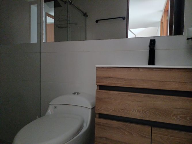 Apartamento de 2 alcobas en arriendo en El Poblado, Medellín, 63 m² · foto 12 de 13