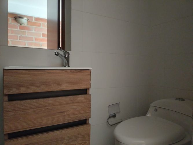 Apartamento de 2 alcobas en arriendo en El Poblado, Medellín, 63 m² · foto 13 de 13