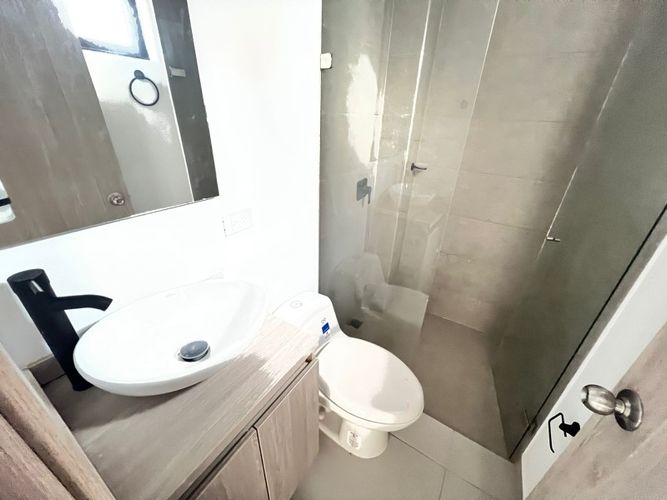 Casa de 3 alcobas en venta en Rionegro, 150 m² · foto 11 de 13