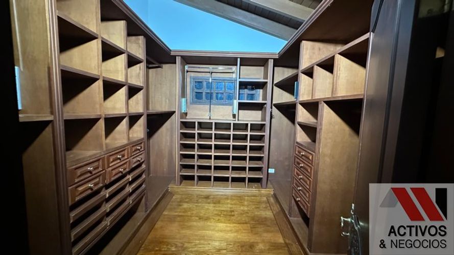 Casa de 6 alcobas en venta en Llano Grande, Rionegro · foto 14 de 24