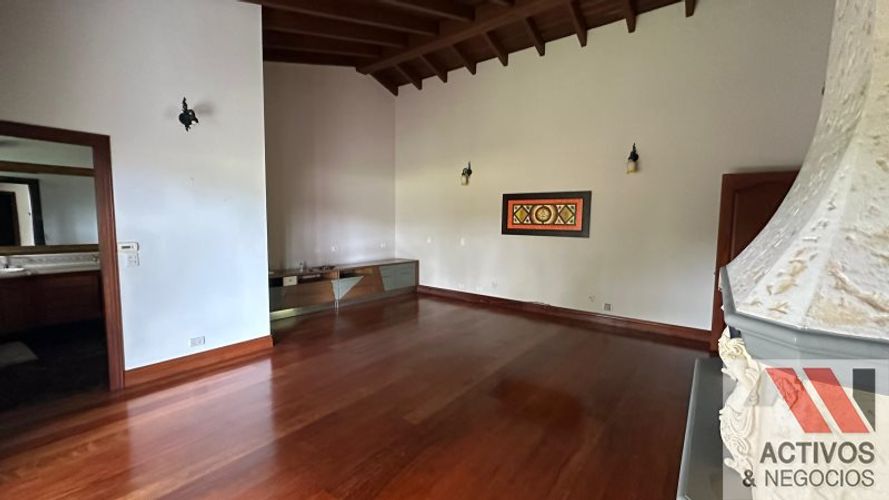 Casa de 6 alcobas en venta en Llano Grande, Rionegro · foto 18 de 24