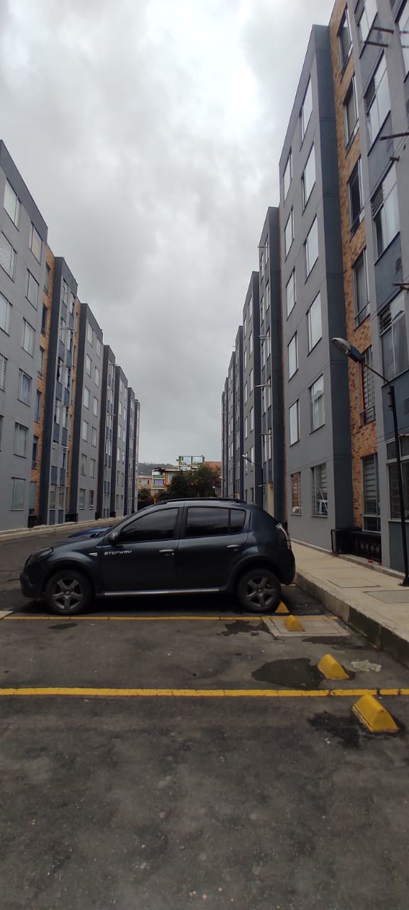 Apartamento en venta en San Antonio Nor - Occidental, Bogotá · foto 8 de 12