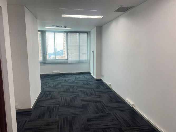 Oficina en arriendo en El Poblado, Medellín, 35 m² · foto 5 de 20