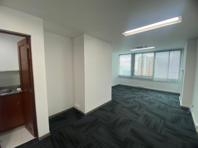 Oficina en arriendo en El Poblado, Medellín, 35 m² · foto 6 de 20