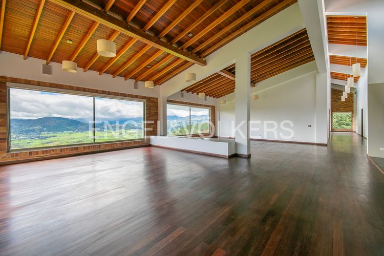 Casa de 2 alcobas en venta en Yerbabuena, Sopó, 370 m² · foto 3 de 18