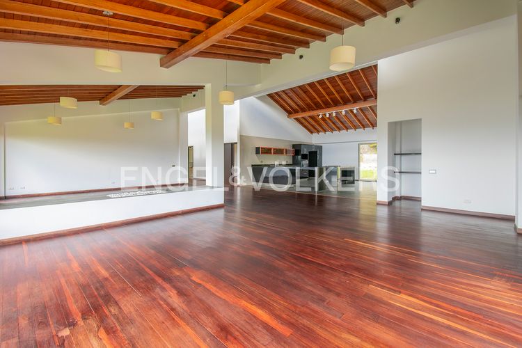 Casa de 2 alcobas en venta en Yerbabuena, Sopó, 370 m² · foto 4 de 18