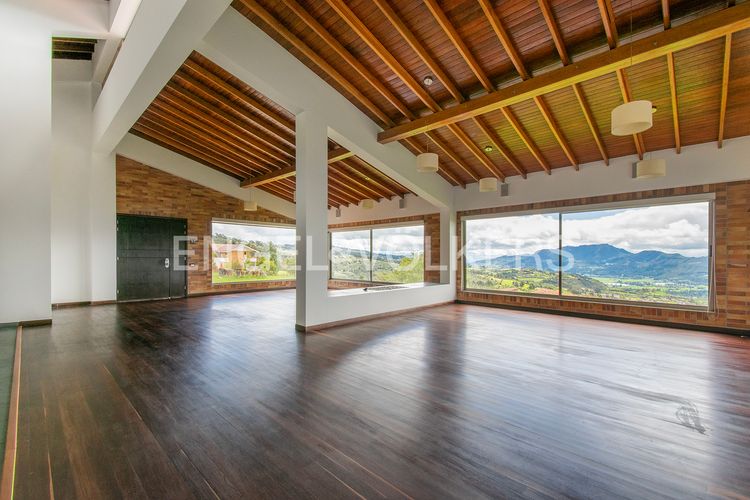 Casa de 2 alcobas en venta en Yerbabuena, Sopó, 370 m² · foto 6 de 18