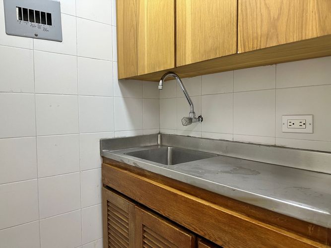 Consultorio en venta en El Poblado, Medellín, 32 m² · foto 6 de 7