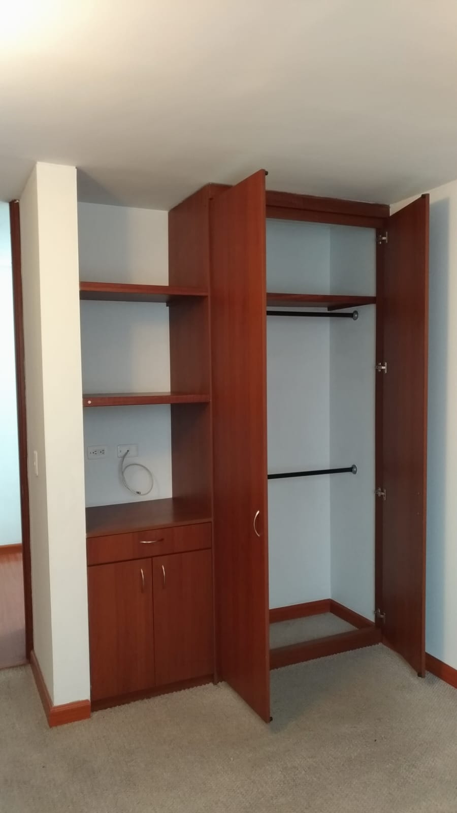 Apartamento en arriendo en Pontevedra, Bogotá · foto 3 de 19