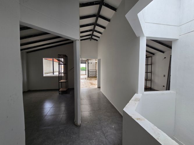 Edificio en venta en Mesa, Envigado, 1100 m² · foto 6 de 11