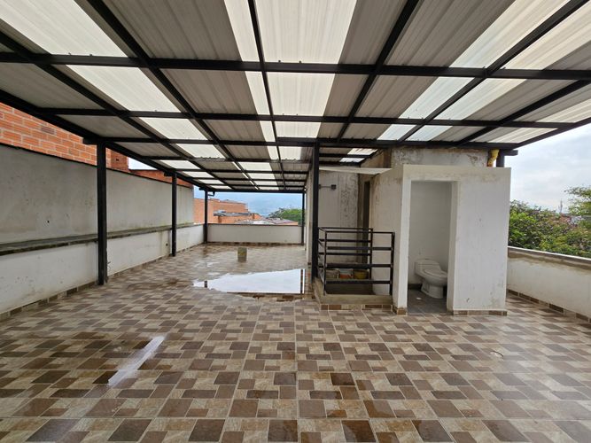 Edificio en venta en Mesa, Envigado, 1100 m² · foto 9 de 11